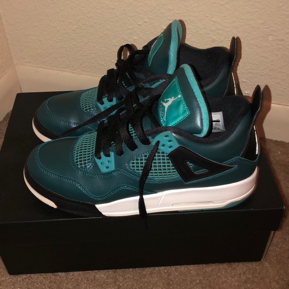 Jordan 4’s teal - Picture 2 of 4
